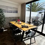 Fashion Vivalavida, Private Pool X Parking Villa Playa Blanca (Lanzarote)