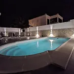 Fashion Vivalavida, Private Pool X Parking Villa Playa Blanca (Lanzarote)