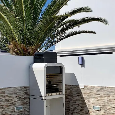 Fashion Vivalavida, Private Pool X Parking Villa Playa Blanca