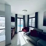 Fashion Vivalavida, Private Pool X Parking プラヤ・ブランカ