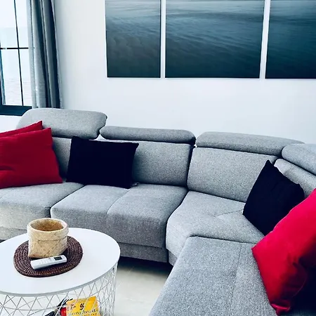 Fashion Vivalavida, Private Pool X Parking