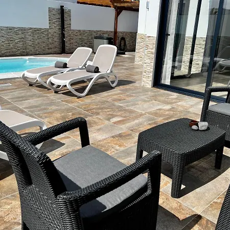 Fashion Vivalavida, Private Pool X Parking וילה